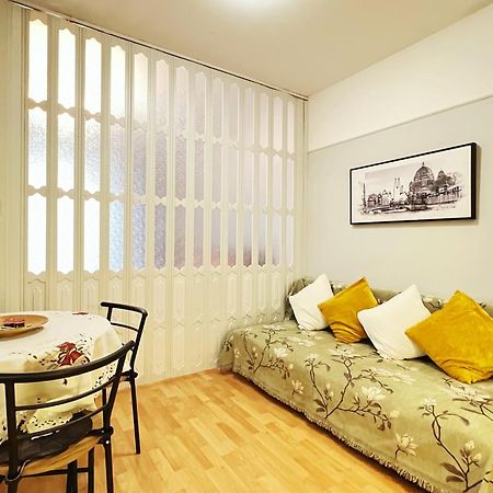 Acacia Aparhotel-Near New York Cafe ブダペスト エクステリア 写真